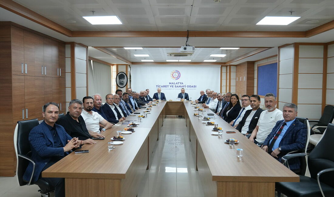 Sadıkoğlu’ndan İhracatçılara “Malatya Kayısısı” Logosu Çağrısı Malatya Ticaret ve Sanayi Odası Başkanı Oğuzhan Ata Sadıkoğlu, "Malatya