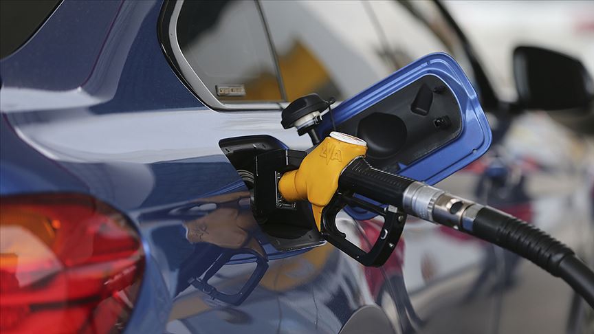 Motorin ve Benzin Fiyatları Yeniden Artacak Akaryakıt fiyatlarında yükseliş sürüyor. 15 Temmuz'da benzine yapılan 1,55 TL'lik