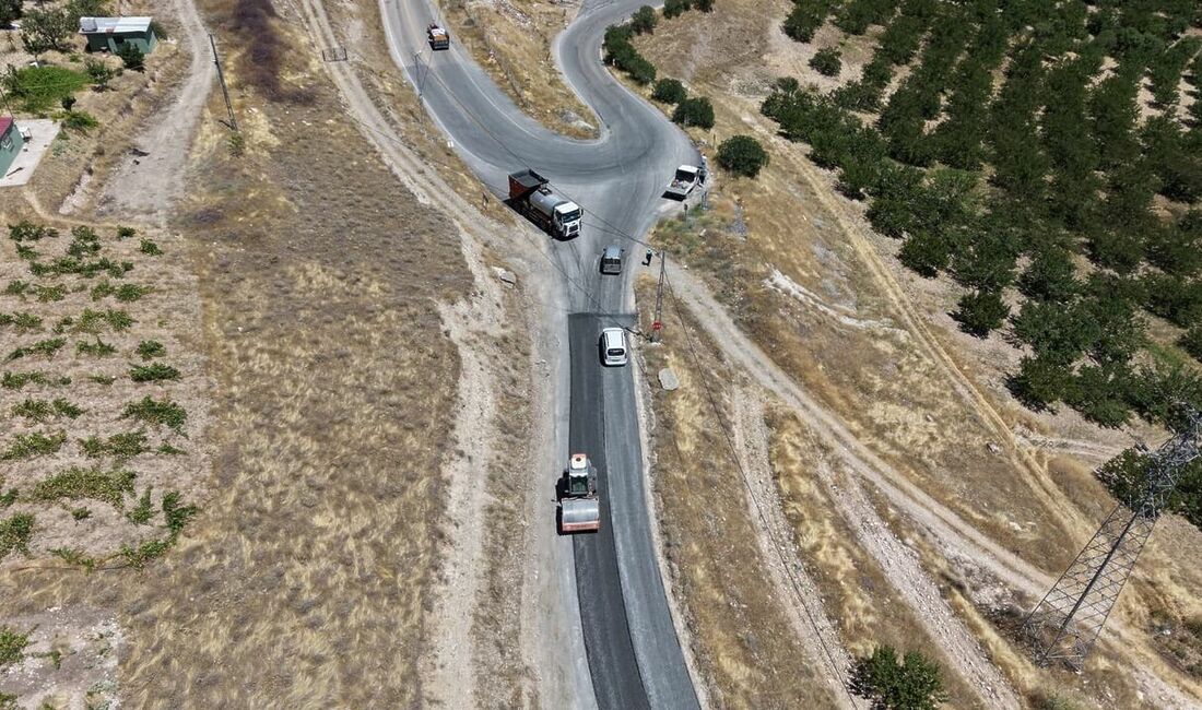 Battalgazi Belediyesi Fen İşleri Müdürlüğü ekipleri, Yarımcahan Mahallesi’nde gerçekleştirdiği sathi