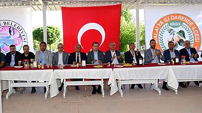 Başkan Sami Er Darende ve Akçadağ’da Temaslarda Bulundu Malatya Büyükşehir Belediye Başkanı Sami Er, Darende'deki 14. Geleneksel Pilav