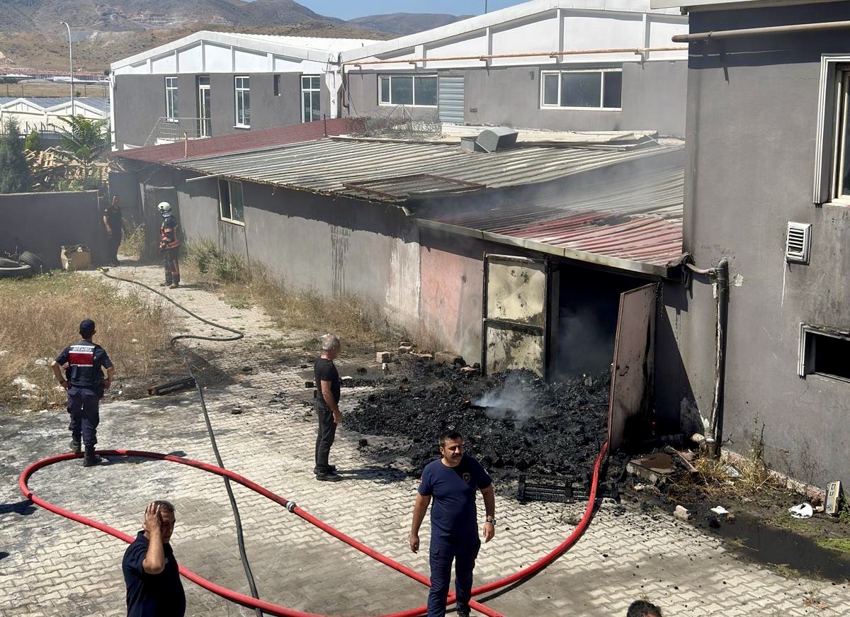 Malatya’da gün içerisinde meydana gelen iki ayrı yangın olayı, itfaiye