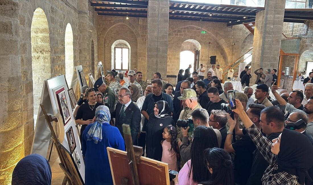 Malatya’da “Kalbimdeki Sanat-2” projesi kapsamında gazi ve şehit yakınlarının hazırladığı