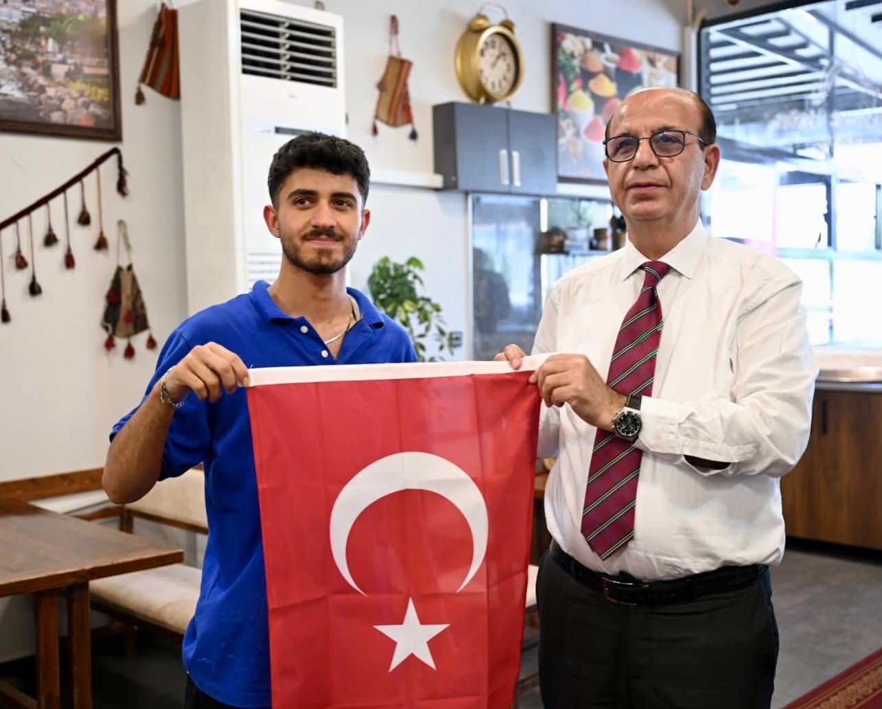 Yeşilyurt Belediye Başkanı Prof. Dr. İlhan Geçit, 15 Temmuz Demokrasi