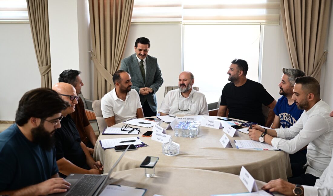 Battalgazi’nin Dijital Tanıtımı İçin Güç Birliği! Battalgazi Belediyesi'nin düzenlediği Dijital Tanıtım ve İstişare Toplantısı'nda sosyal medya