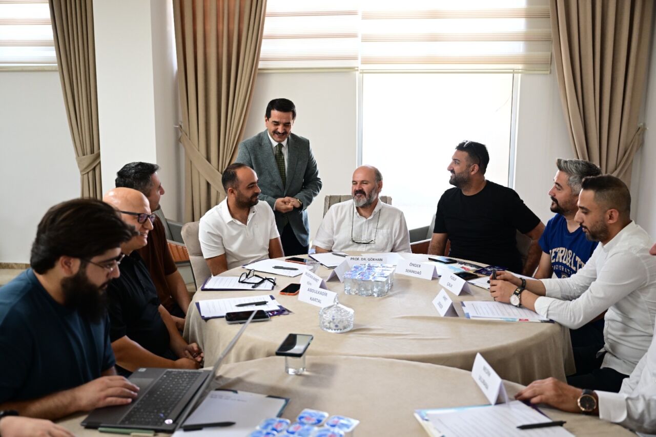 Battalgazi Belediyesi'nin düzenlediği Dijital Tanıtım ve İstişare Toplantısı'nda sosyal medya