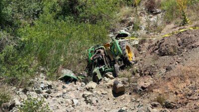 Hekimhan’da Traktör Şarampole Devrildi Malatya'nın Hekimhan ilçesinde kontrolden çıkarak şarampole devrilen traktörün sürücüsü ağır