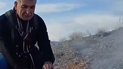 Malatya'nın Darende ilçesinde doğa fotoğrafı çekmek için çıktığı dağlık alanda