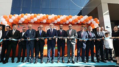 Malatya'da yaklaşık 220 milyon liralık yatırımla hayata geçirilen kayısı entegre