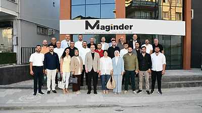 MAGİNDER Başkanı Salih Karademir, yeni üyelere rozet takma programında Malatya'nın