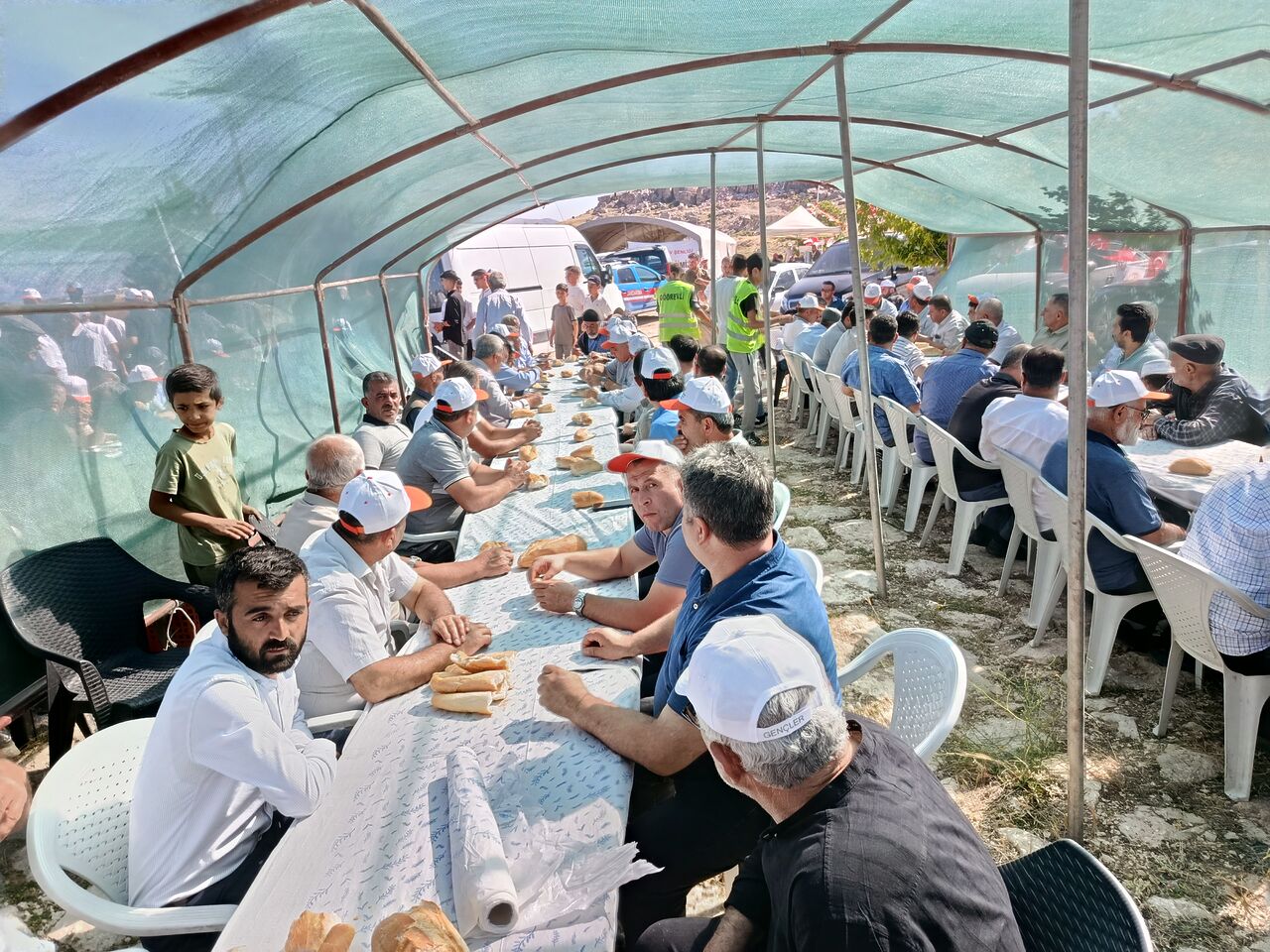 Malatya'nın Darende ilçesinde MİDİDER tarafından düzenlenen 14. Geleneksel Yıkılhan Pilav