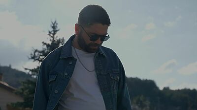 Müziğe Küçük Yaşlarda Başladı 1985 yılında Erzurum’da doğan Ömer Baltakesen,