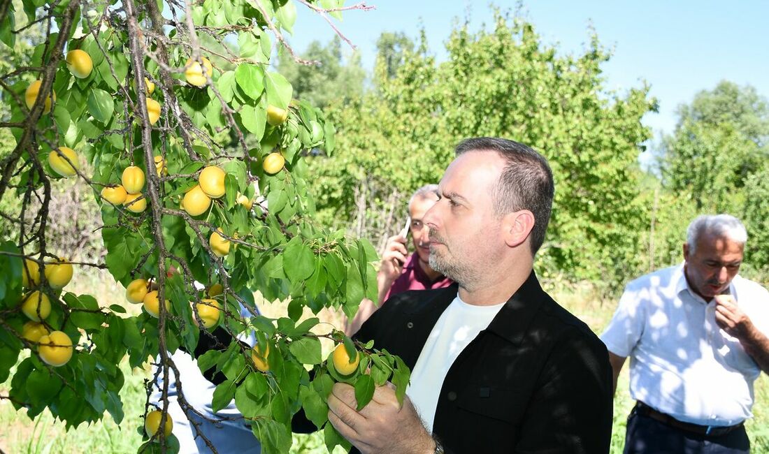 Malatya Girişimci İş İnsanları Derneği (MAGİNDER) Başkanı Salih Karademir, taban